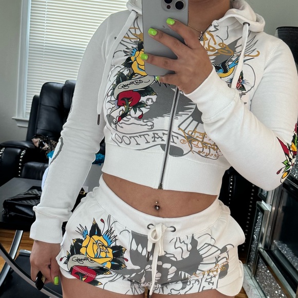 Ed hardy set - Picture 1 of 2